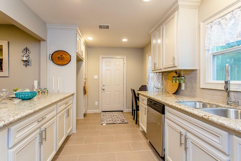 The Blue Door Bungalow - Luxury Home Downtown Houston Exterior foto